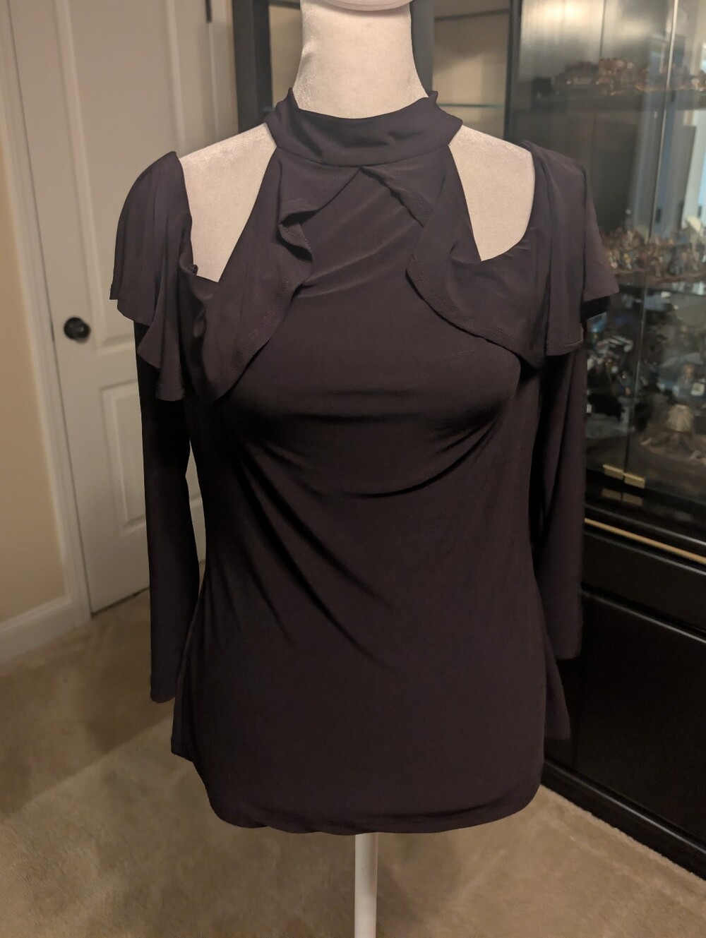 VENUS Black Cold-Shoulder Ruffle Mock Neck Long Sleeve Top